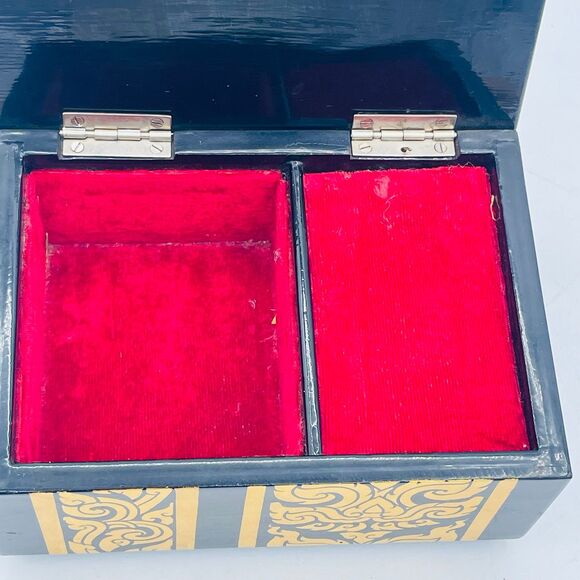 Vintage Decorative Lacquered Jewelry Trinket Music Box Gold Painted Design - Picture 5 of 12